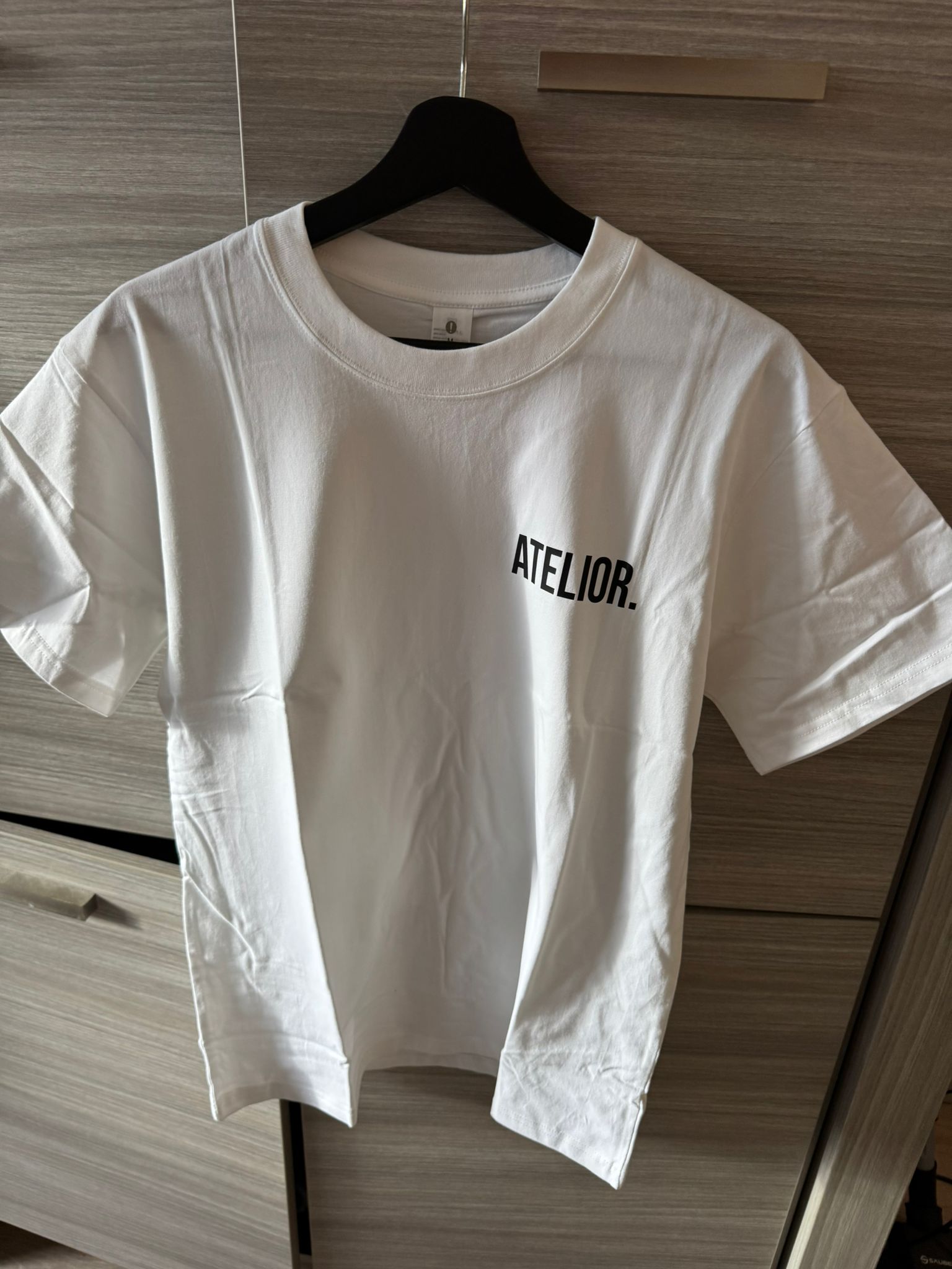 Voorbeeld van ghost mannequin afbeelding gegenereerd met AI